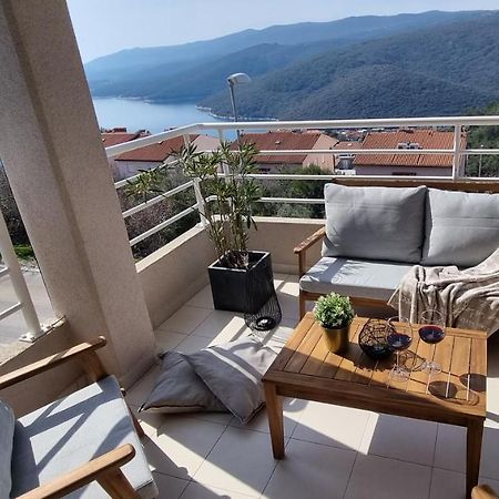 Apartment Cami -Stylish Apartment With A Beautiful Seaview Rabac Exterior photo