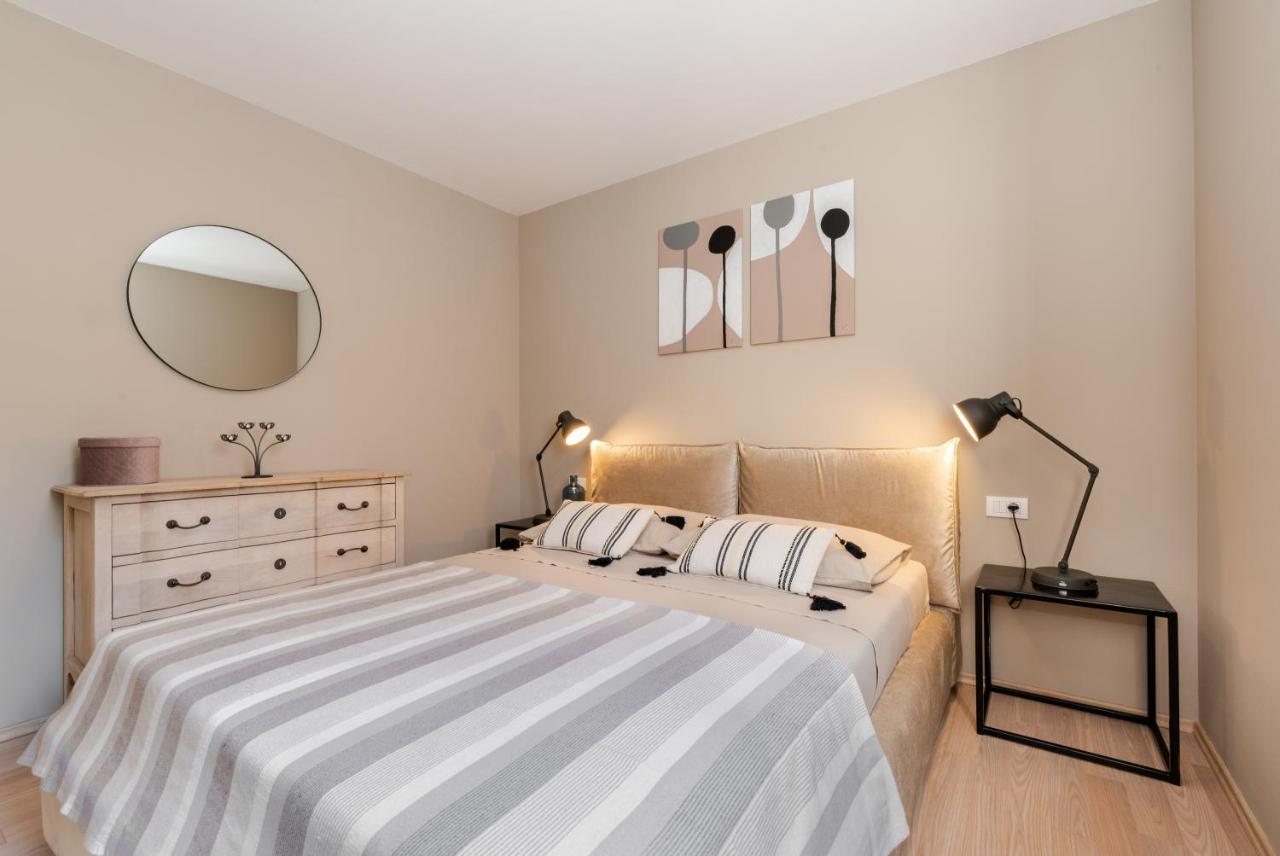 Apartment Cami -Stylish Apartment With A Beautiful Seaview Rabac Exterior photo